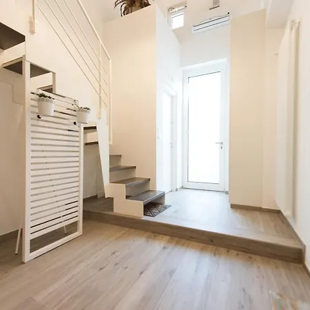 Lab Apartment